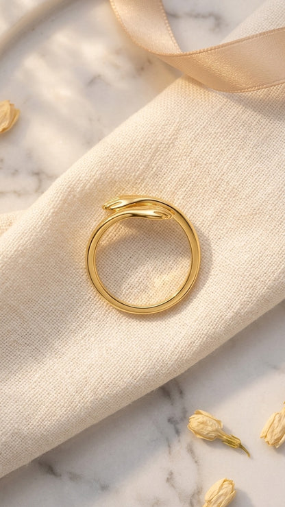 18k Gold Plated Golden Hug Ring - Embrace