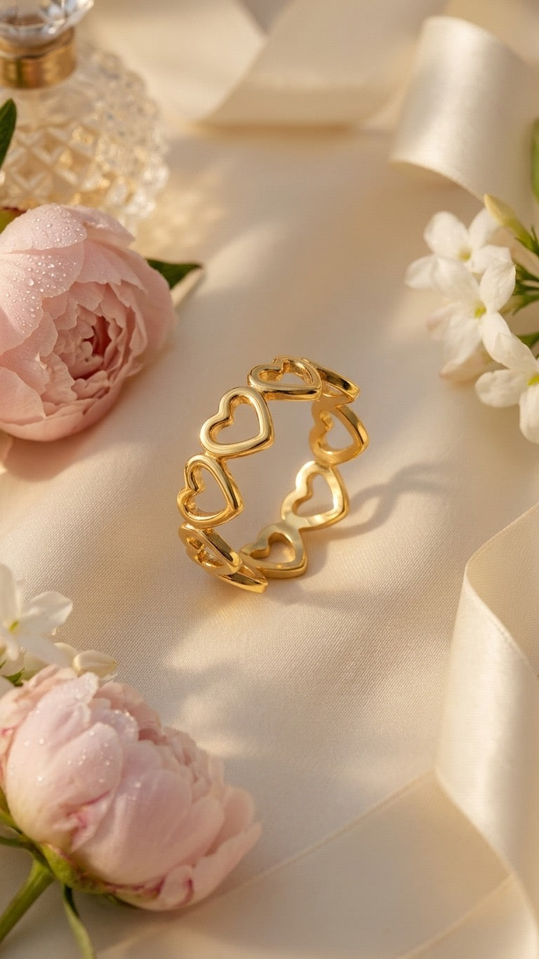 18k Gold Plated Heart Ring - Amoura