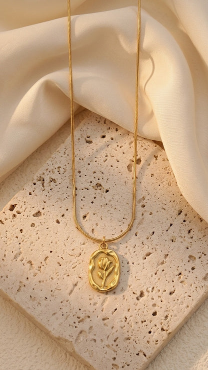 18K Gold Plated Oval Rose Medallion Snake Chain Necklace - Golden Rose