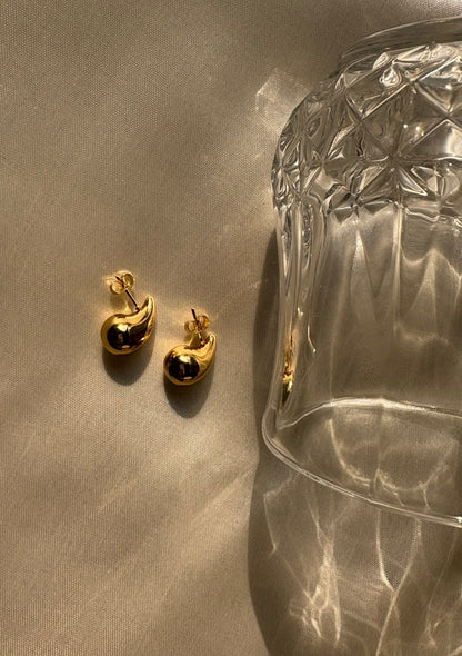 18k Gold Plated Golden Drop Bloom Studs - Dropa