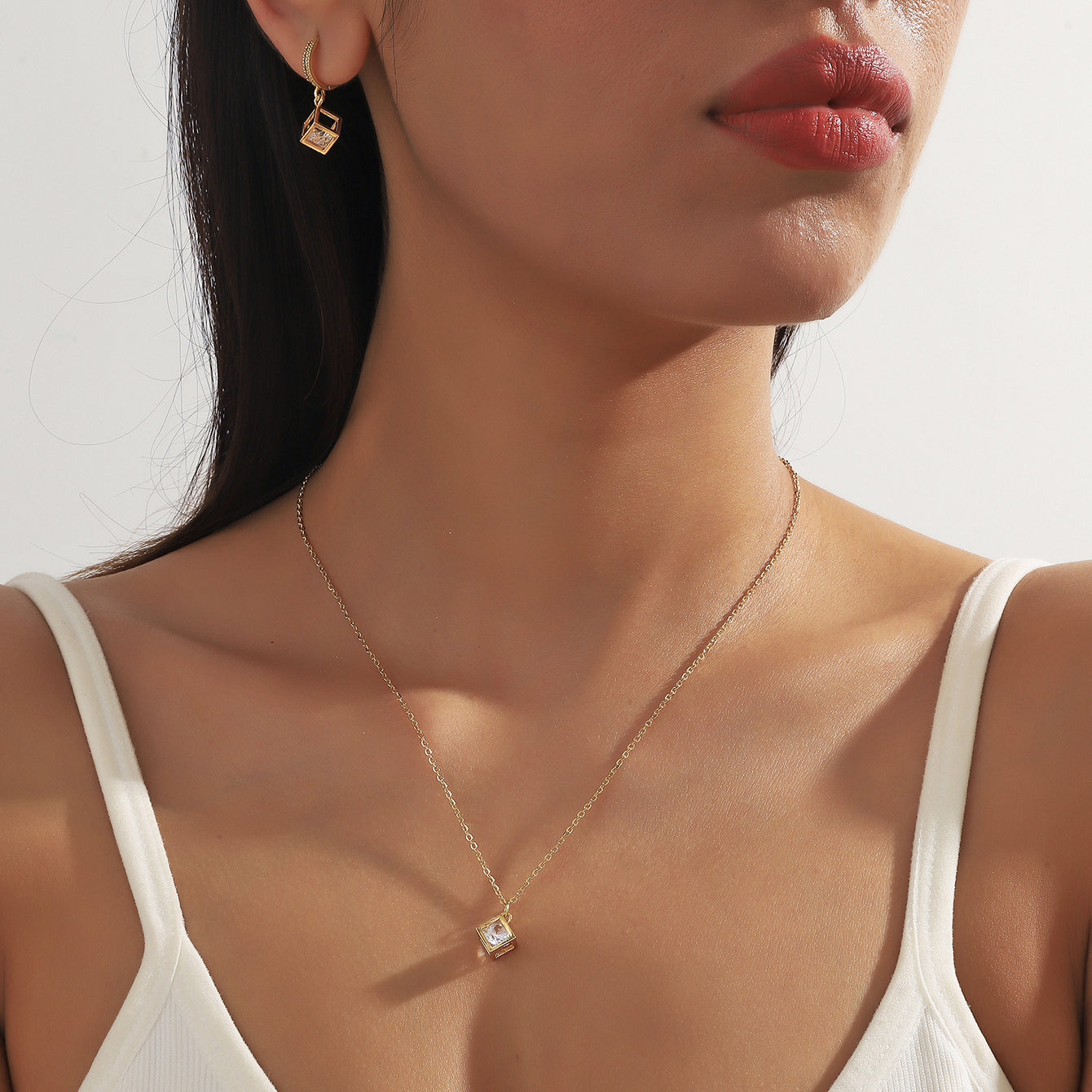 18K Gold Plated Diamond Cube Set - Necklace And Earrings | Waterproof & Anti Tarnish