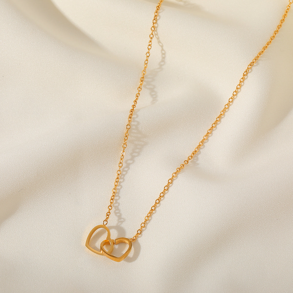 18k Gold Plated Linked Hearts Necklace - Amora